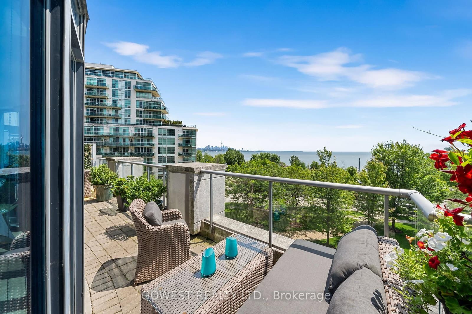 2095 Lake Shore Boulevard W, Unit 318 thumbnail 45
