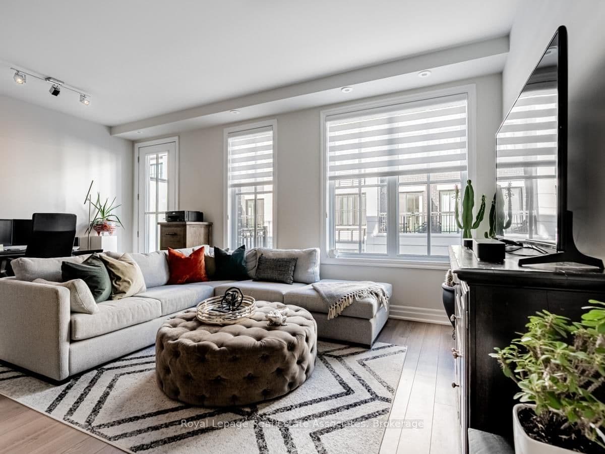 657 Cricklewood Drive, Unit 511 thumbnail 17