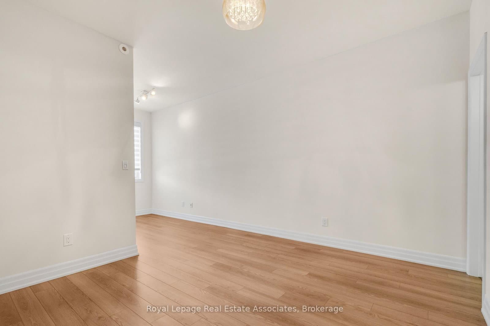 657 Cricklewood Drive, Unit 511 thumbnail 21