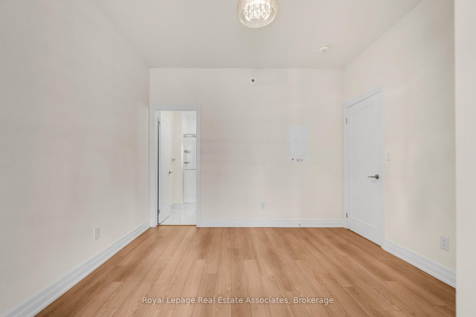 657 Cricklewood Drive, Unit 511 thumbnail 22