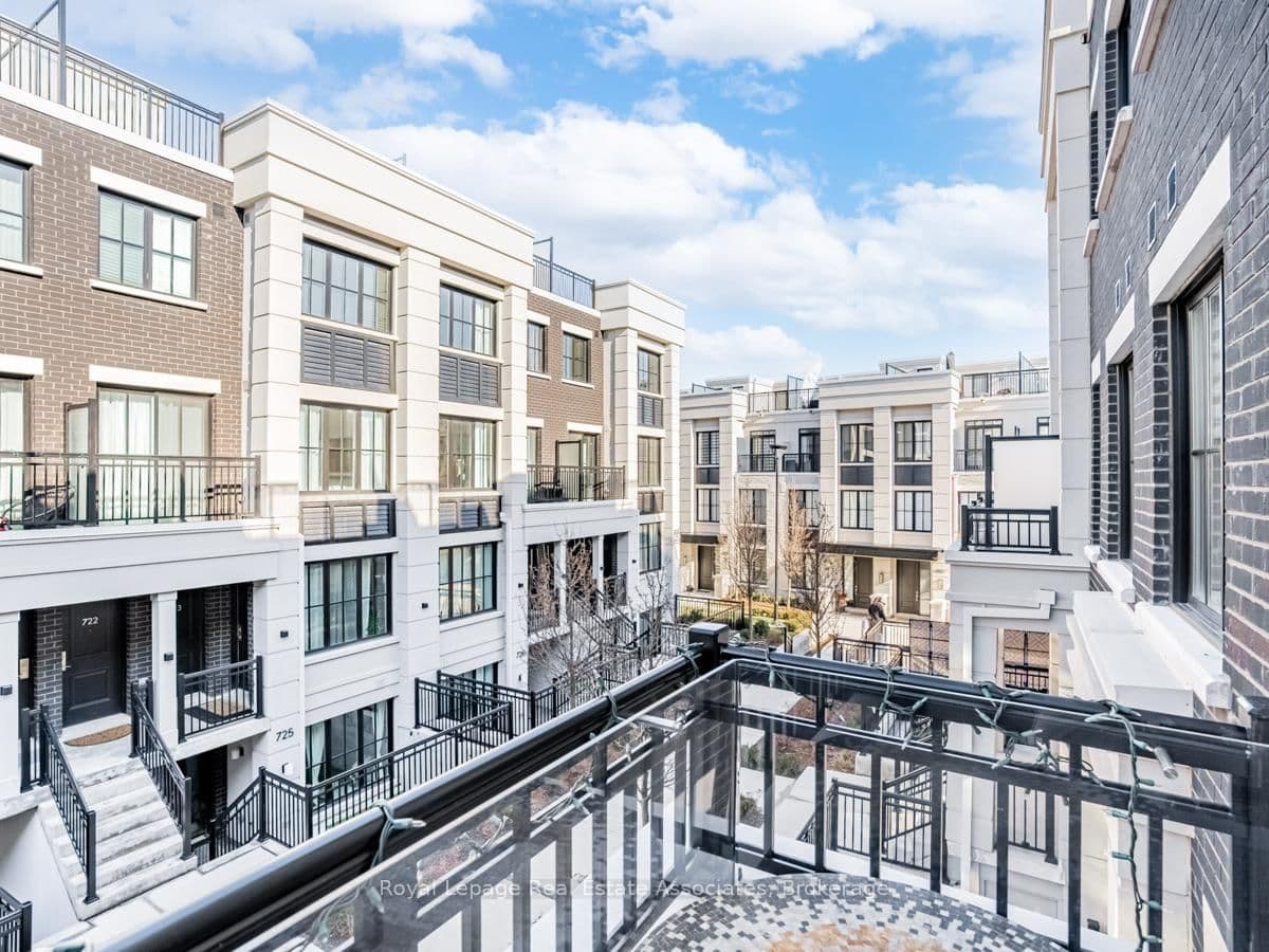 657 Cricklewood Drive, Unit 511 thumbnail 32