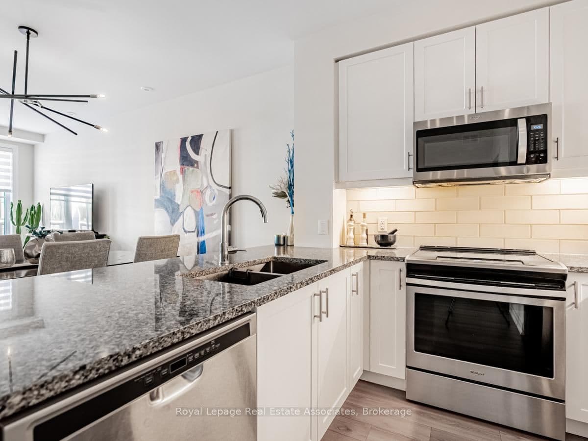 657 Cricklewood Drive, Unit 511 thumbnail 9