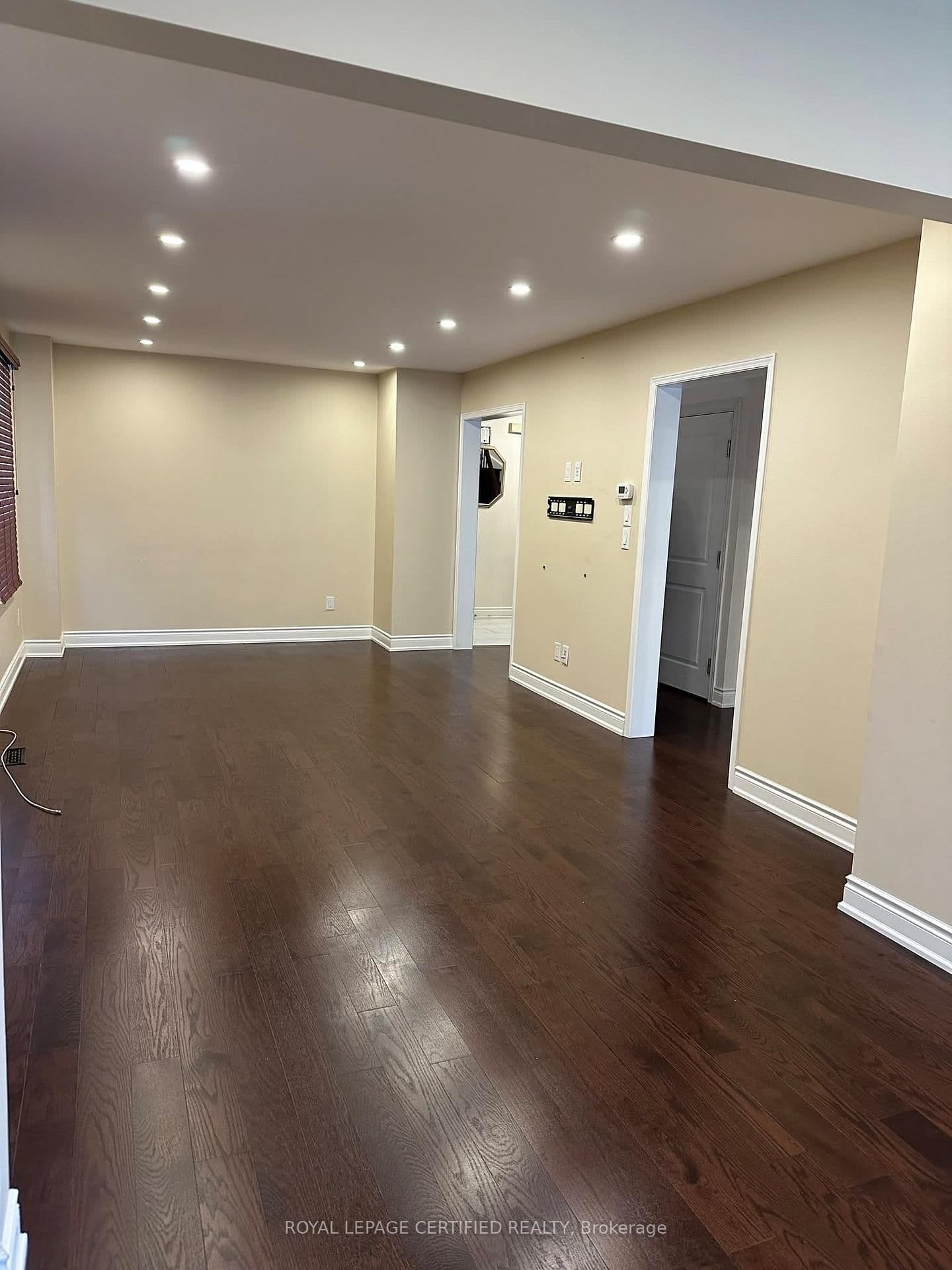 210 Ecclestone Drive, Unit Main thumbnail 15