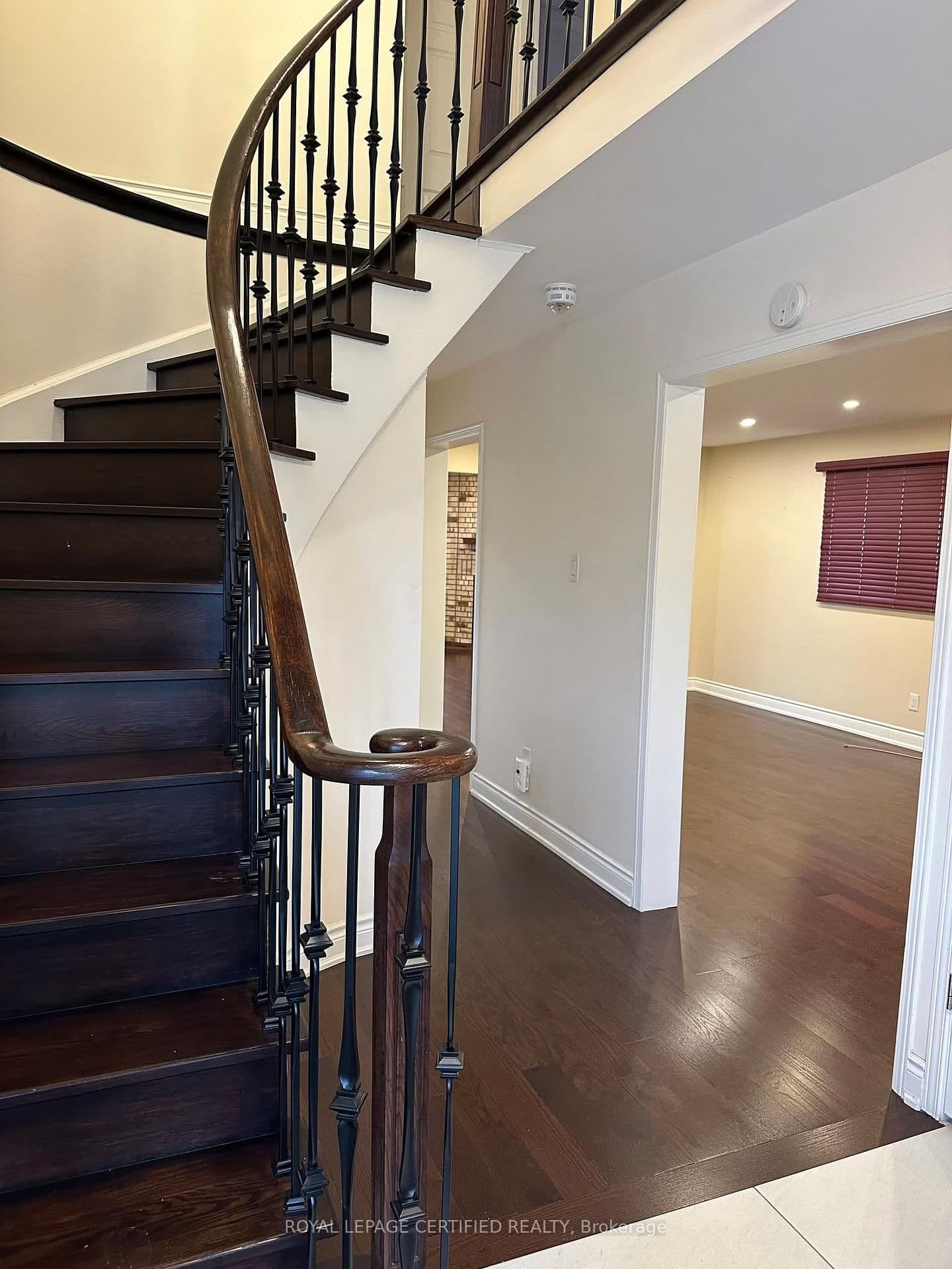 210 Ecclestone Drive, Unit Main thumbnail 23