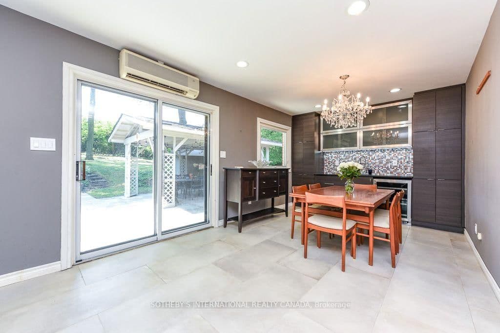 31 Queensborough Crescent thumbnail 24