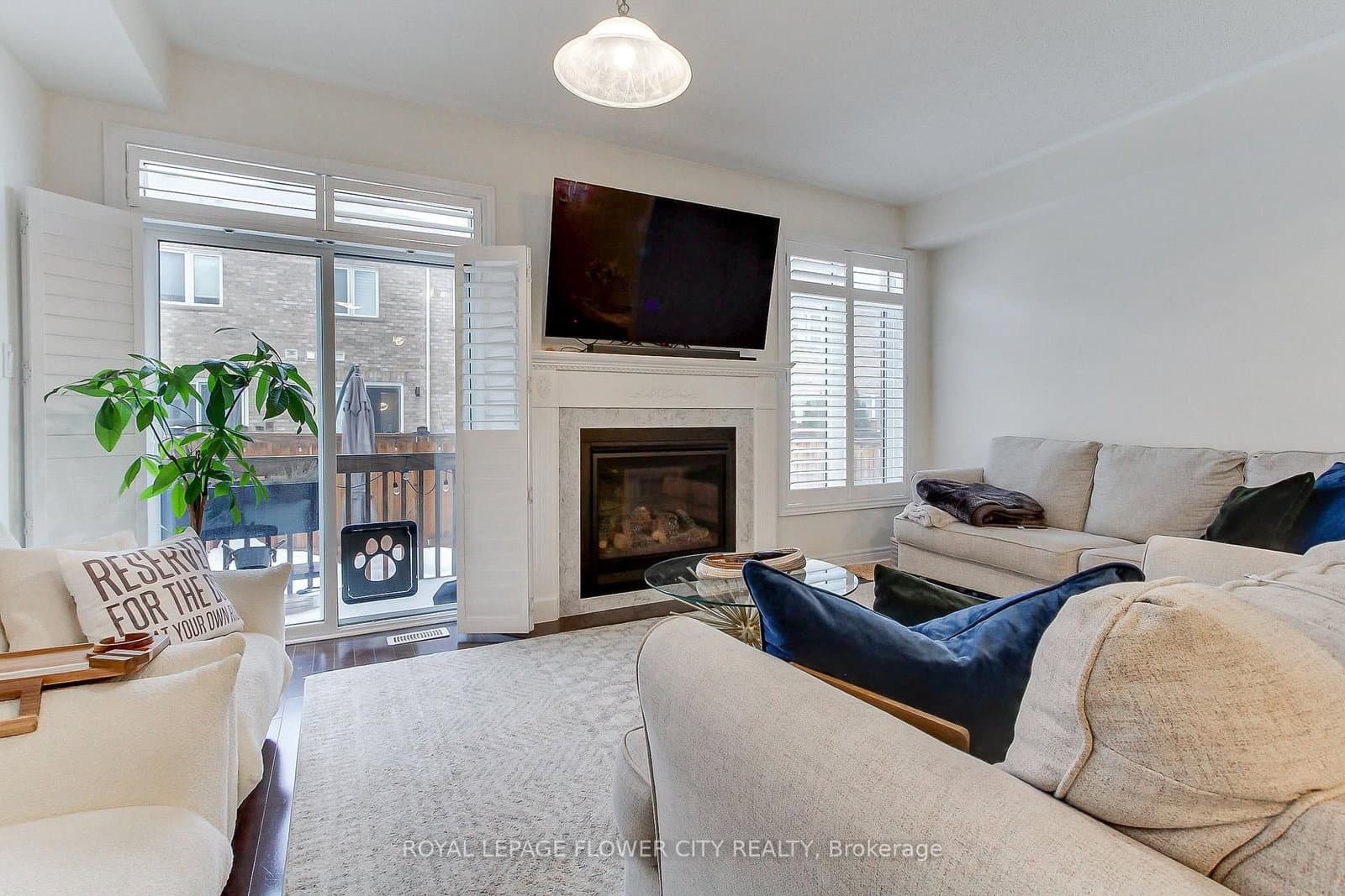 101 Huguenot Road thumbnail 12