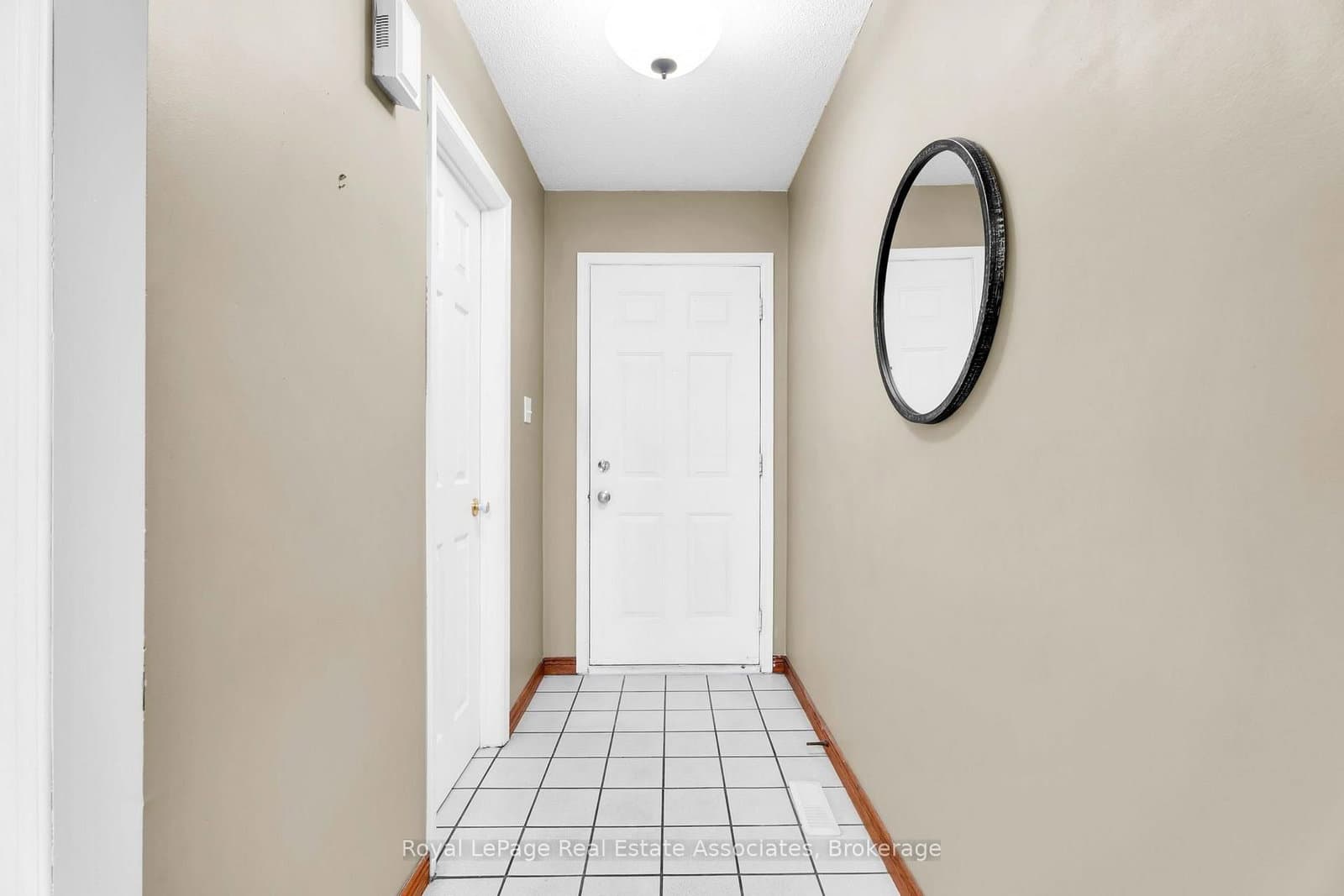 9 Windwood Drive thumbnail 4