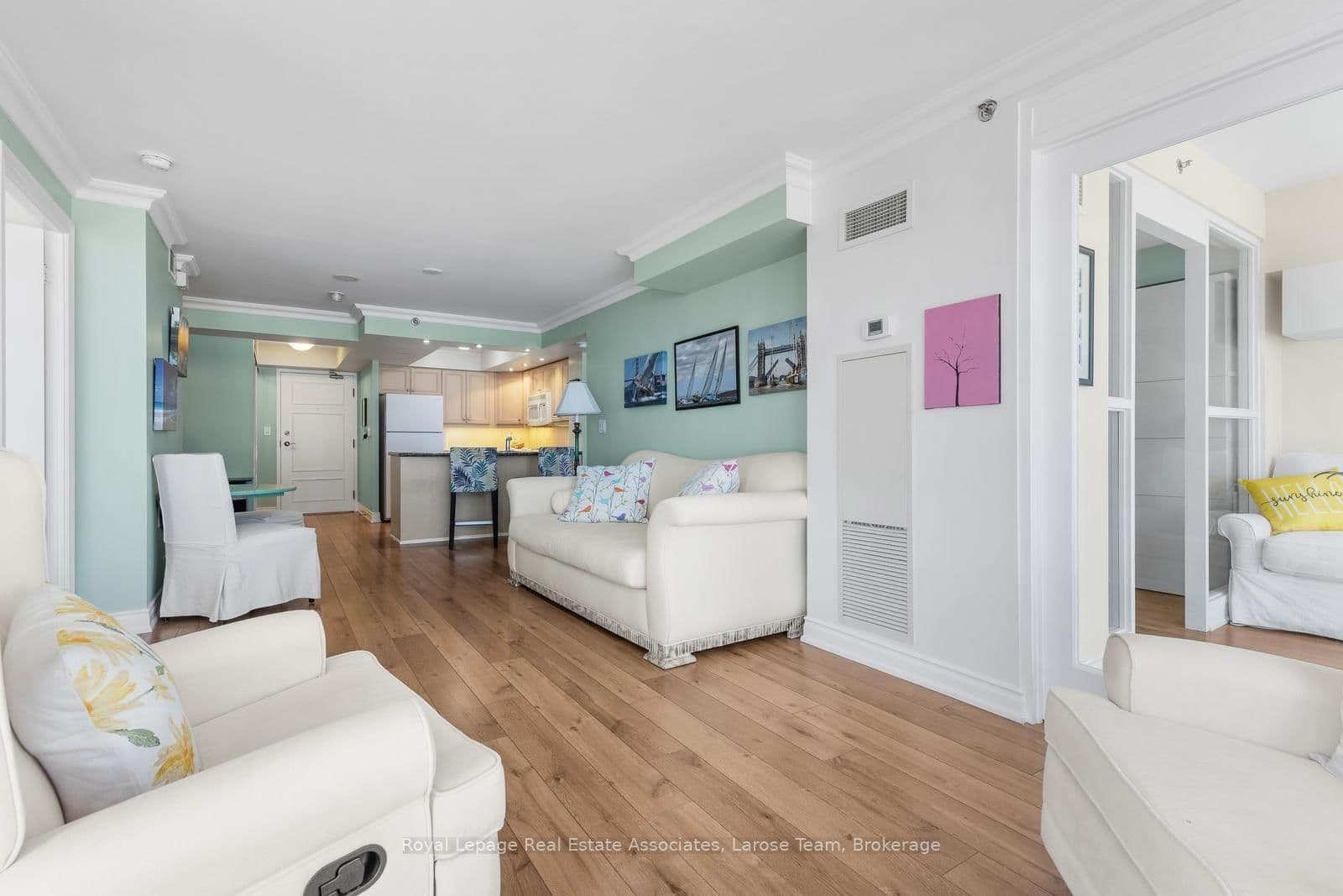 3 Marine Parade Drive, Unit 2101 thumbnail 10