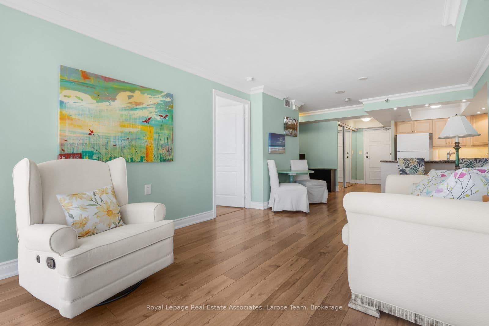 3 Marine Parade Drive, Unit 2101 thumbnail 12