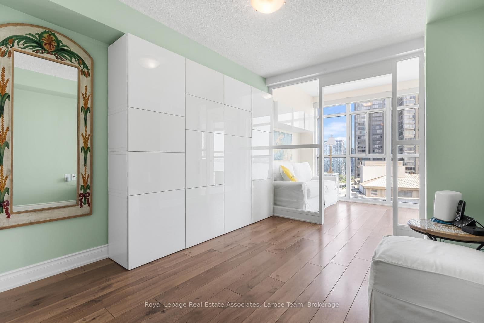 3 Marine Parade Drive, Unit 2101 thumbnail 17