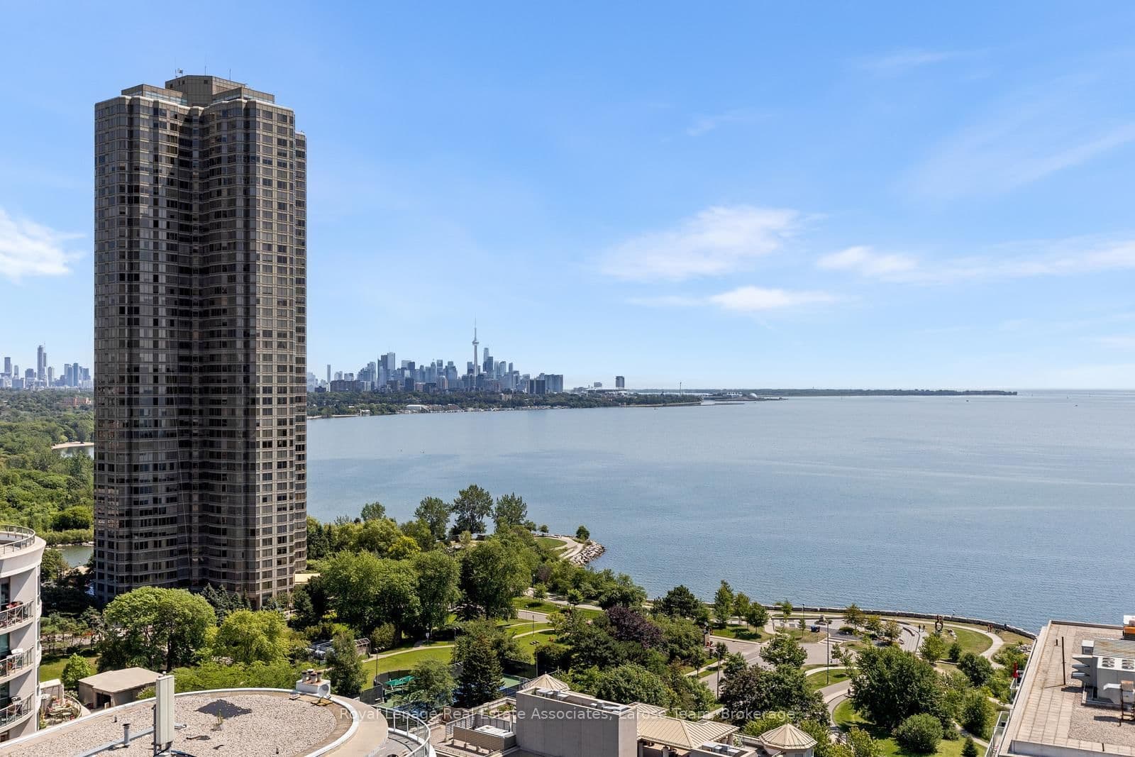 3 Marine Parade Drive, Unit 2101 thumbnail 23