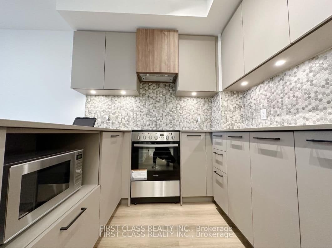 20 Legarfeld Drive, Unit B008 thumbnail 4