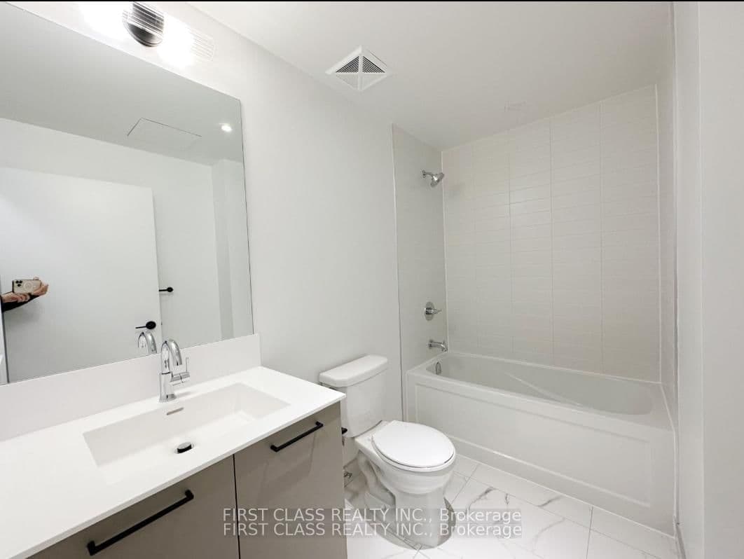 20 Legarfeld Drive, Unit B008 thumbnail 5