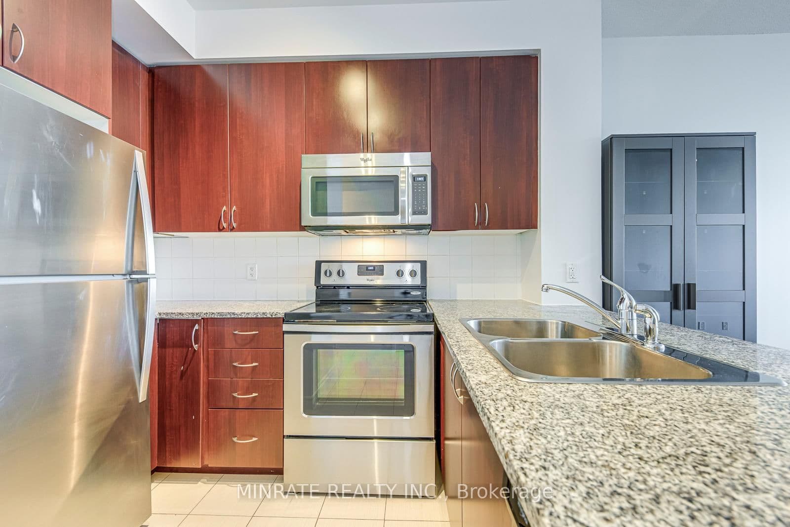 339 Rathburn Road W, Unit 309 thumbnail 5