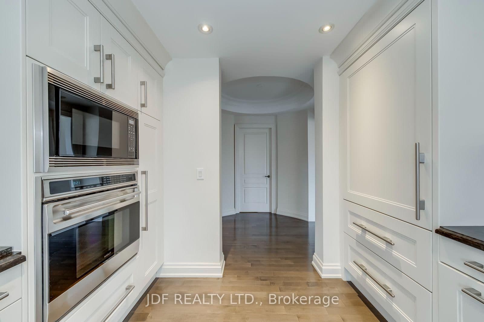 111 Forsythe Street, Unit 402 thumbnail 13