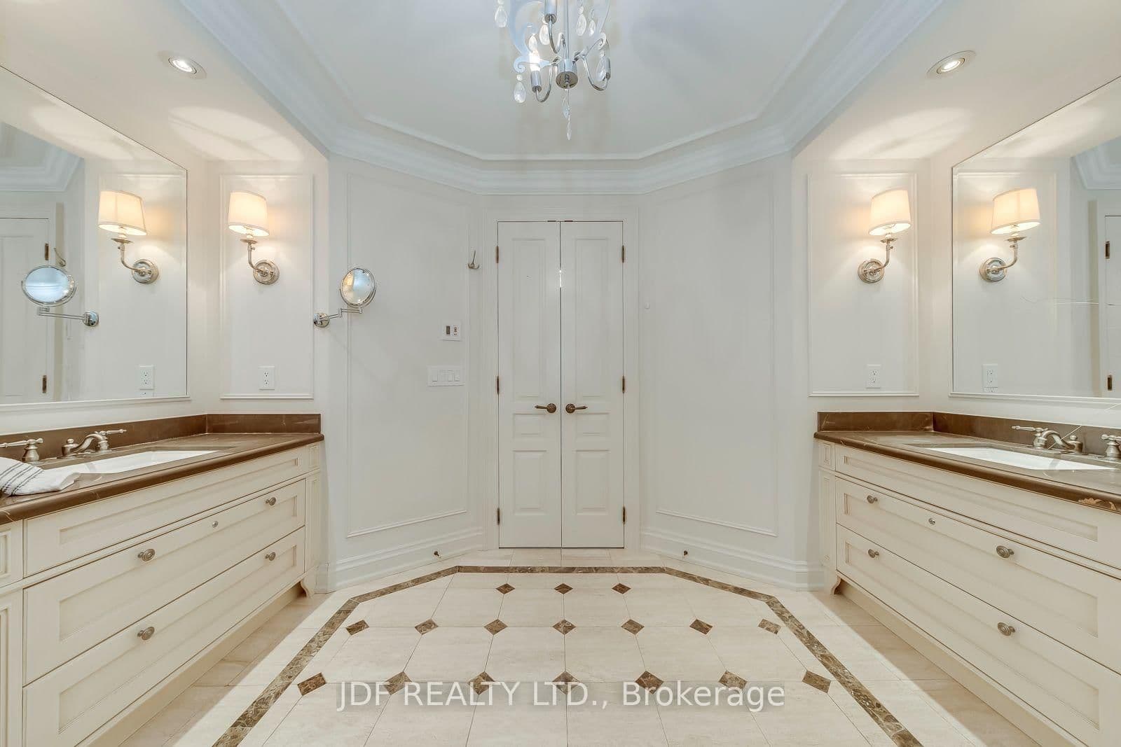 111 Forsythe Street, Unit 402 thumbnail 19