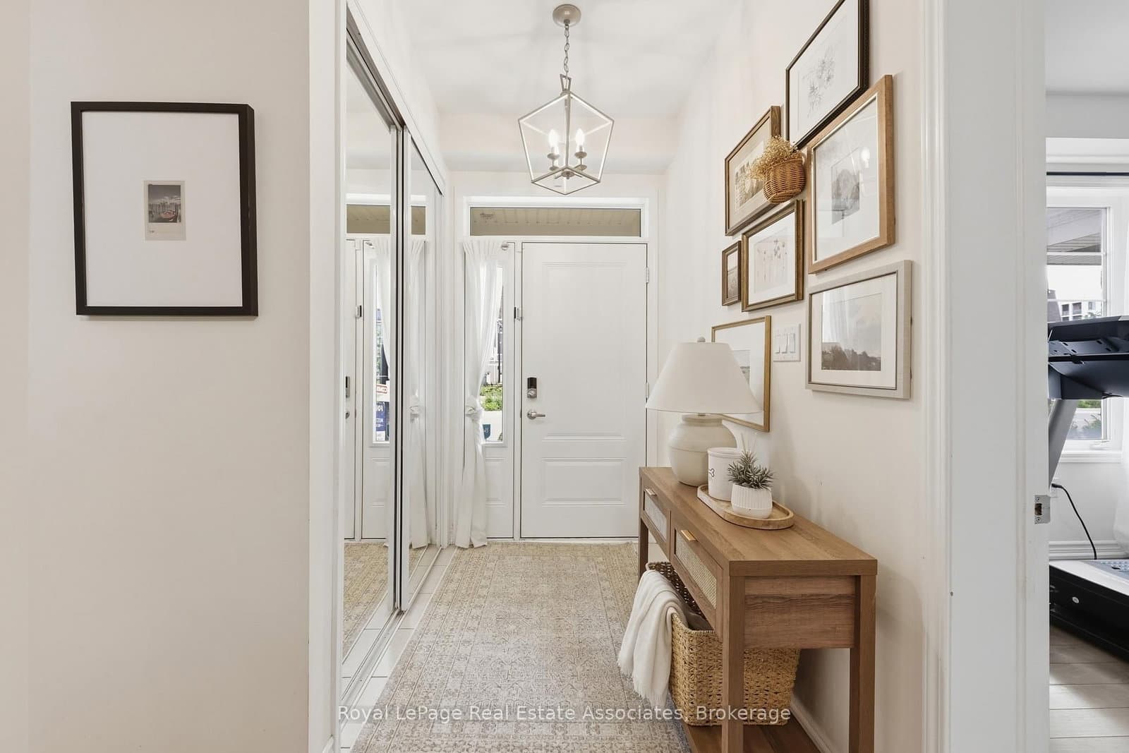 1222 Rose Way, Unit 27 thumbnail 4