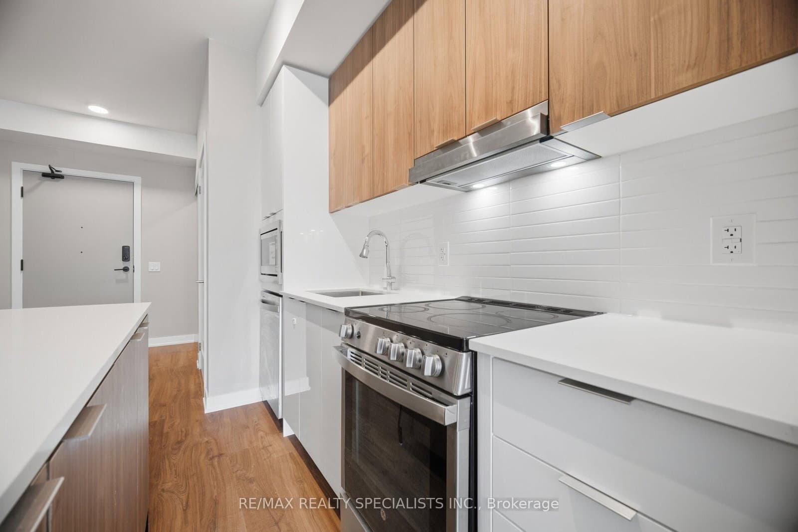 5105 Hurontario Street, Unit 308 thumbnail 9