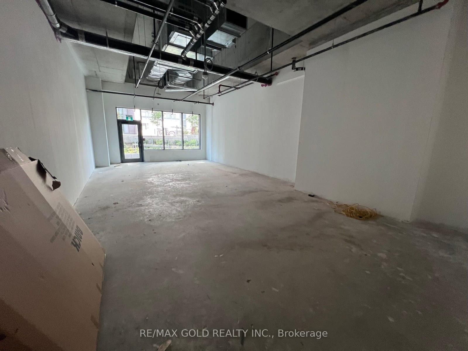 5105 Hurontario Street, Unit 8 thumbnail 4