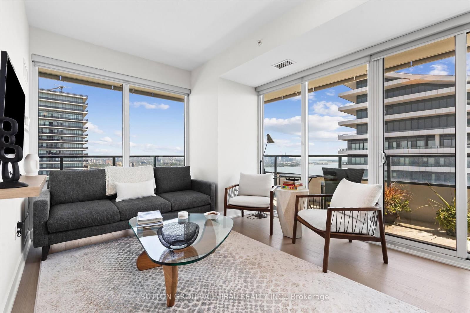 30 Shore Breeze Drive, Unit 4908 thumbnail 17