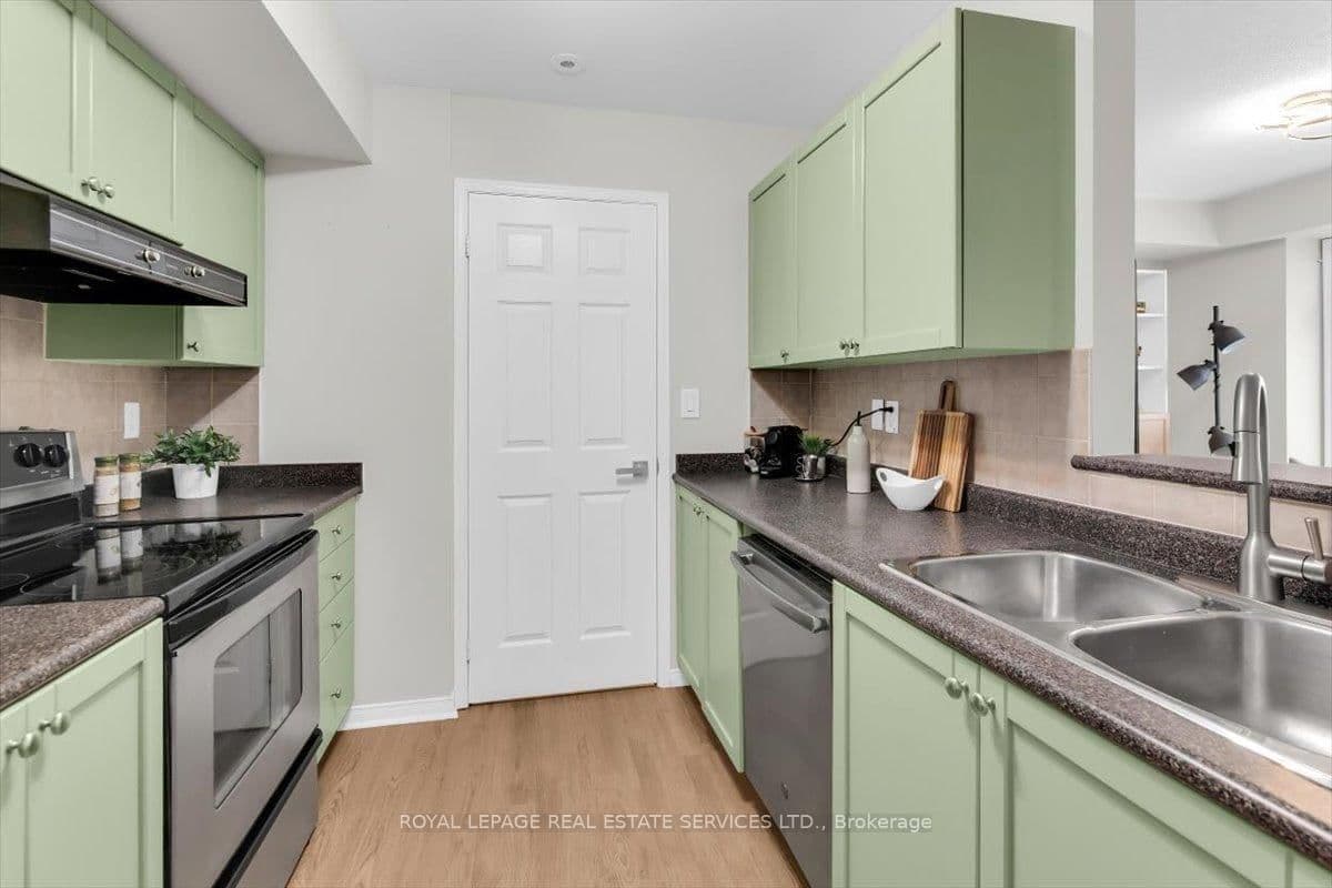 30 Turntable Crescent, Unit 36 thumbnail 12