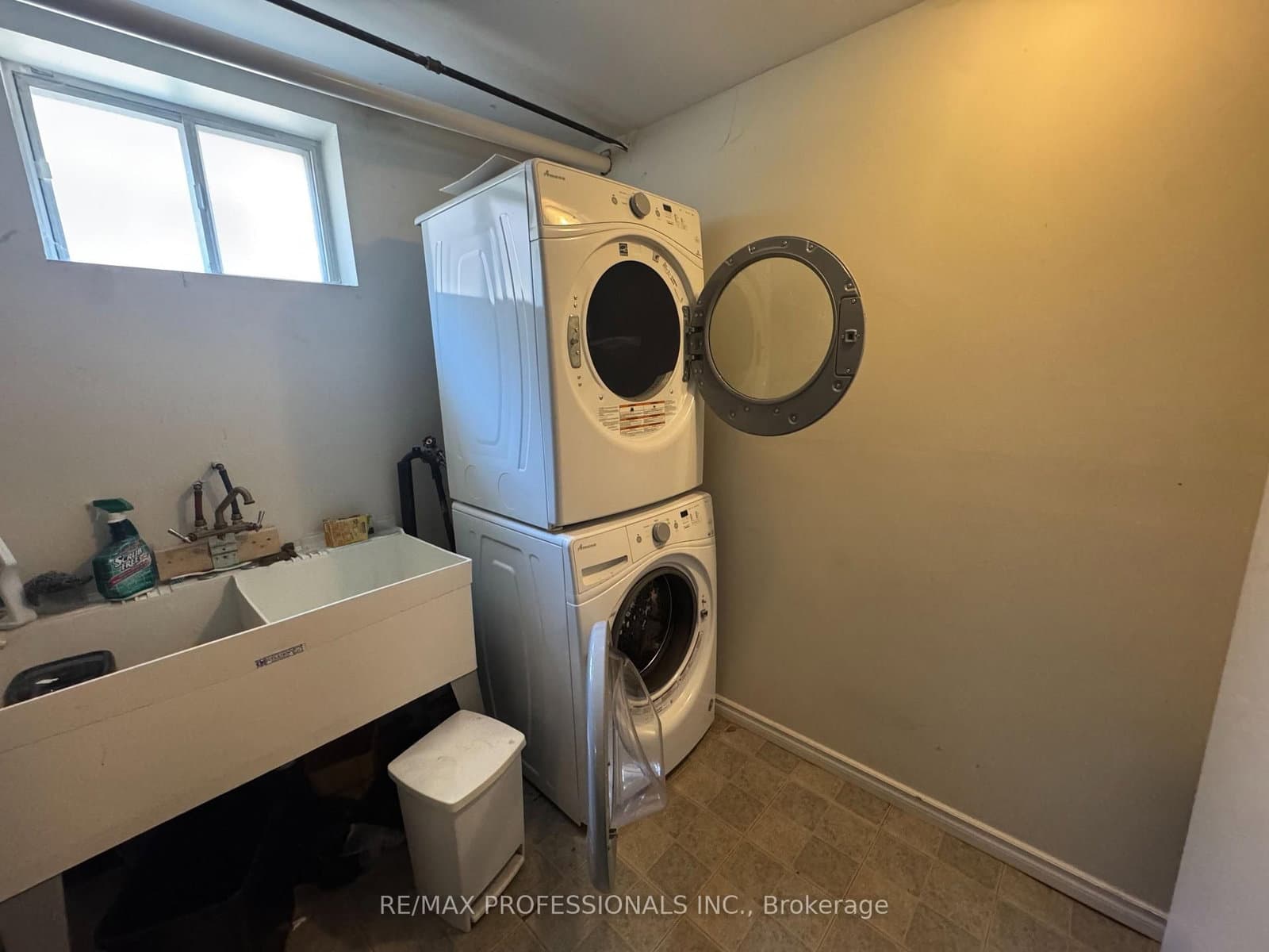 145 Yorkview Drive, Unit Main thumbnail 11