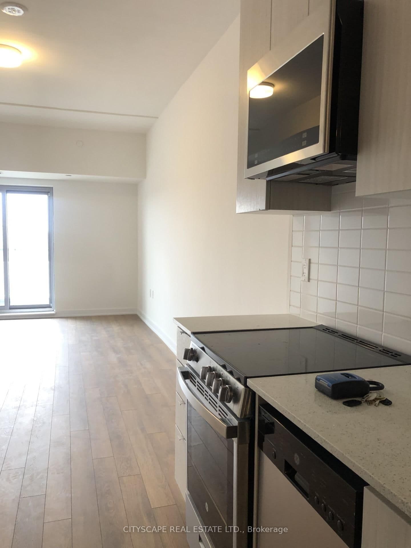2433 Dufferin Street, Unit 615 thumbnail 9