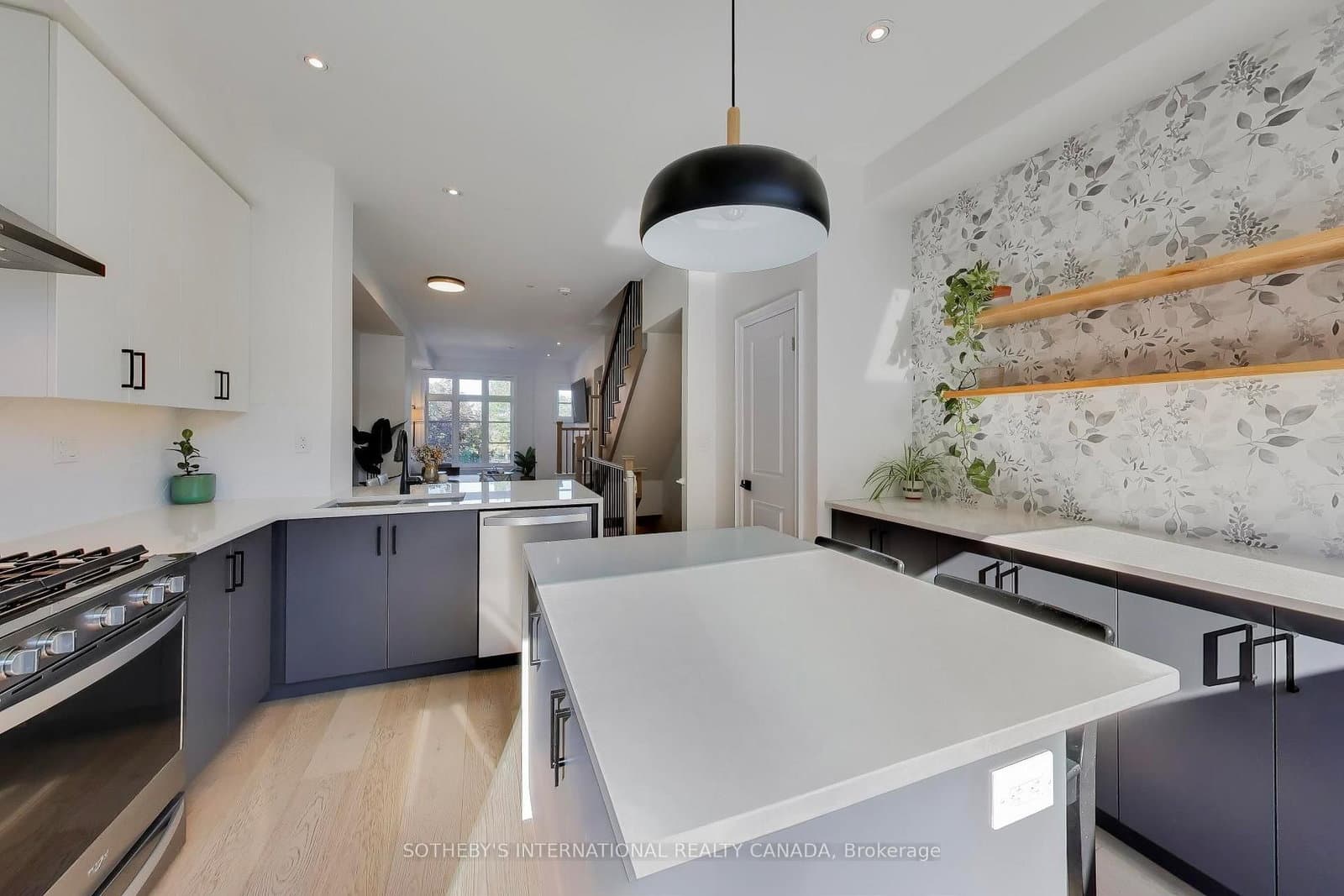 80 Daisy Avenue, Unit 30 thumbnail 4