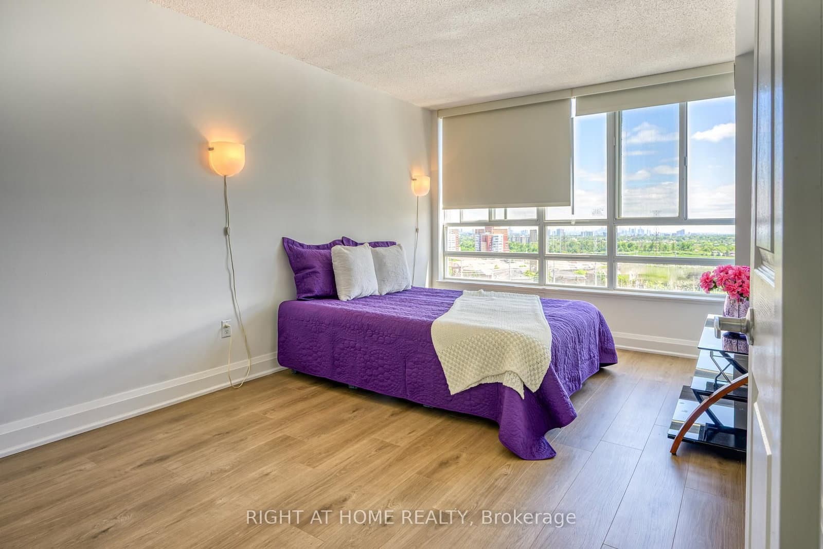 50 Kingsbridge Garden Circle, Unit 1408 thumbnail 20