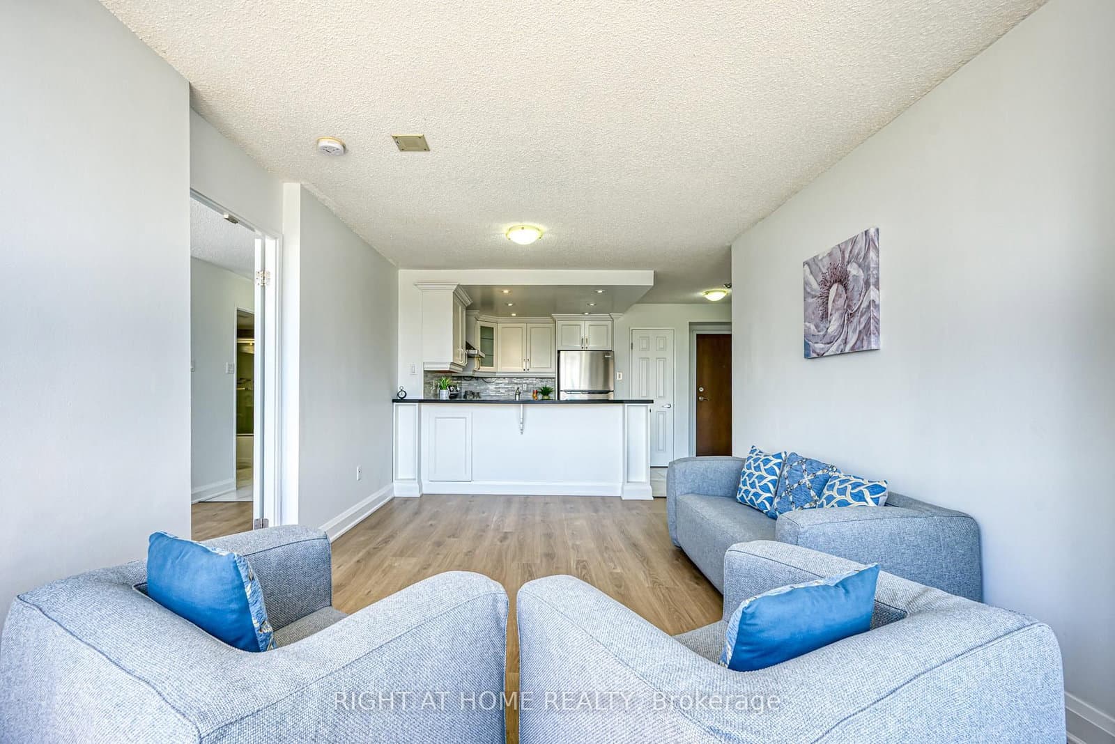 50 Kingsbridge Garden Circle, Unit 1408 thumbnail 23