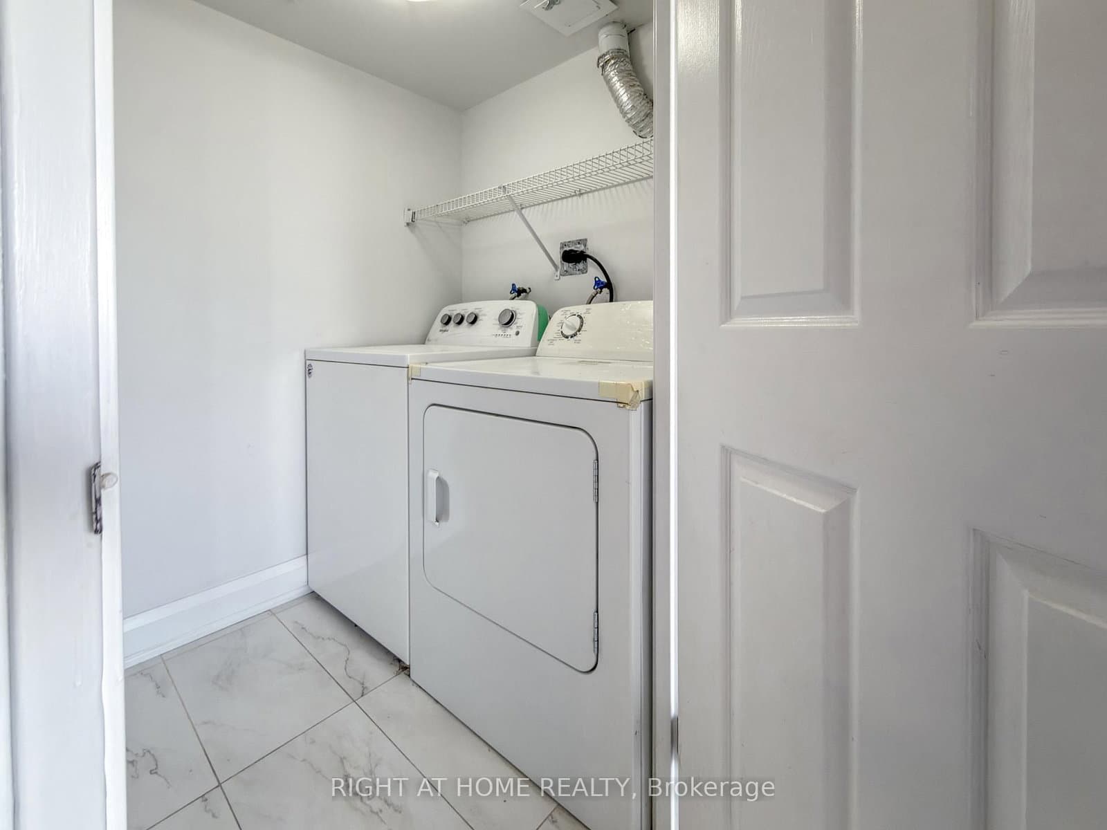 50 Kingsbridge Garden Circle, Unit 1408 thumbnail 28