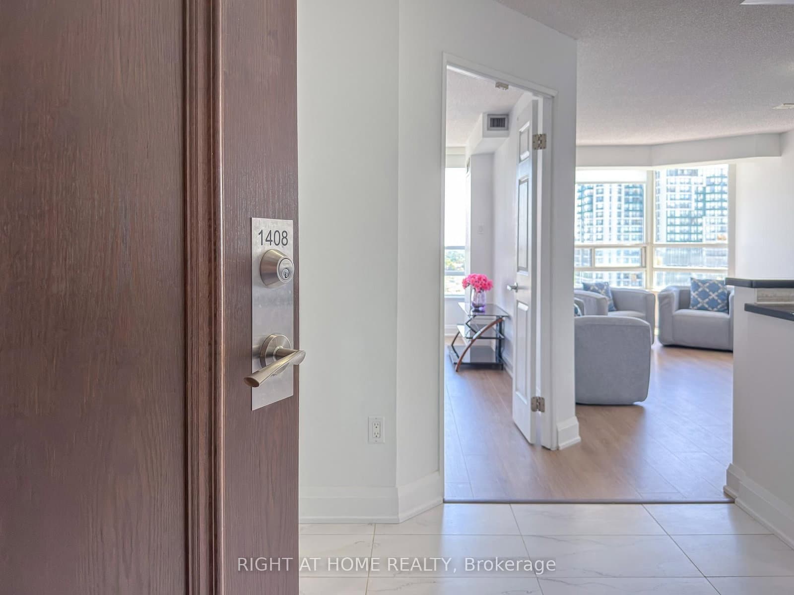 50 Kingsbridge Garden Circle, Unit 1408 thumbnail 3