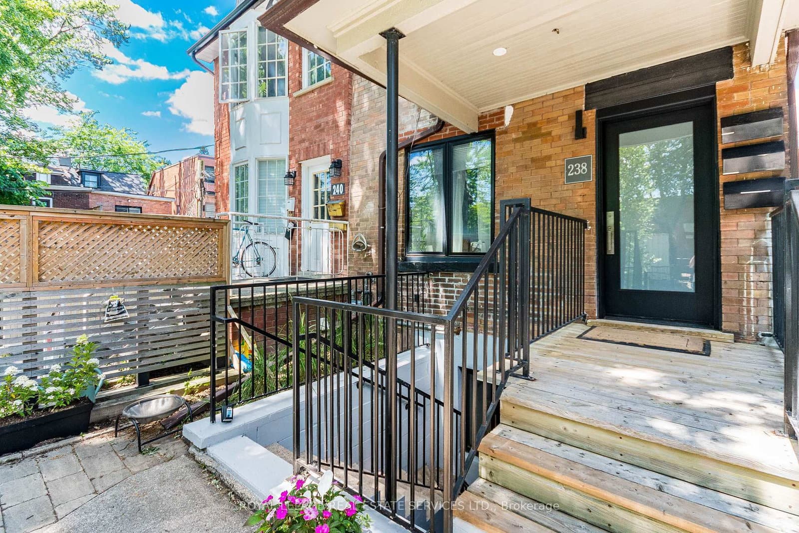 238 Garden Avenue thumbnail 2