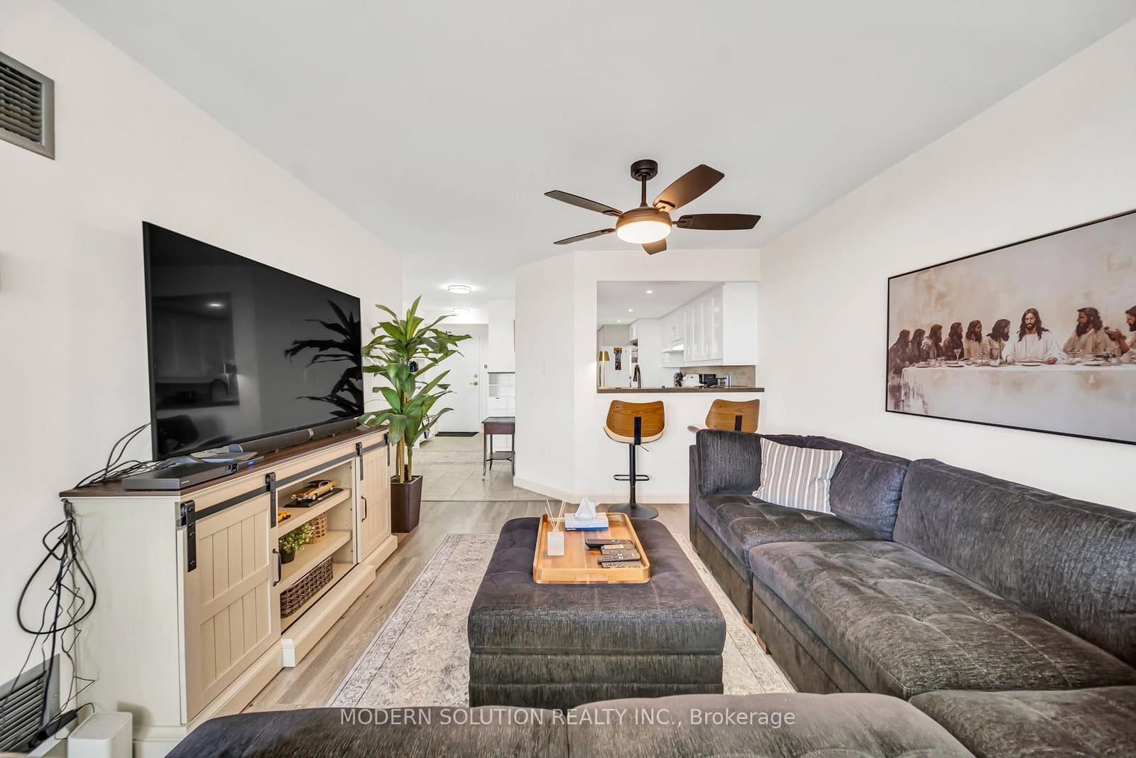 20 Cherrytree Drive, Unit 501 thumbnail 30