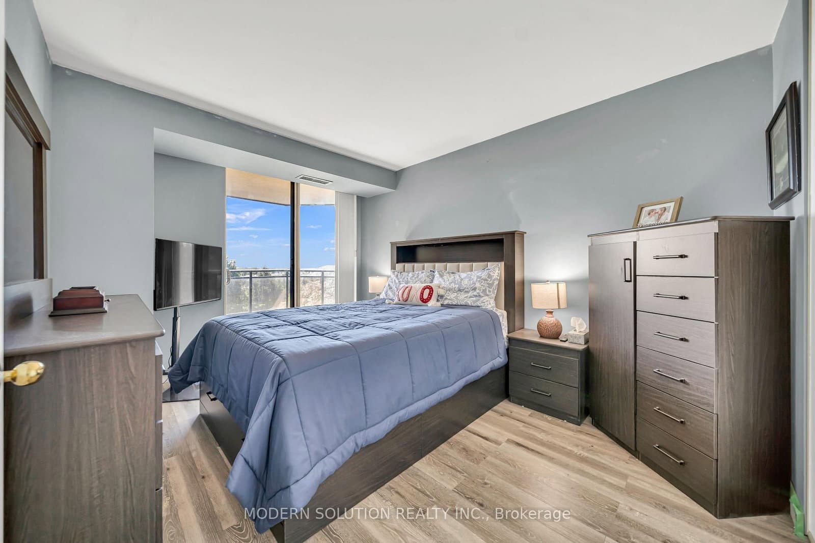 20 Cherrytree Drive, Unit 501 thumbnail 33