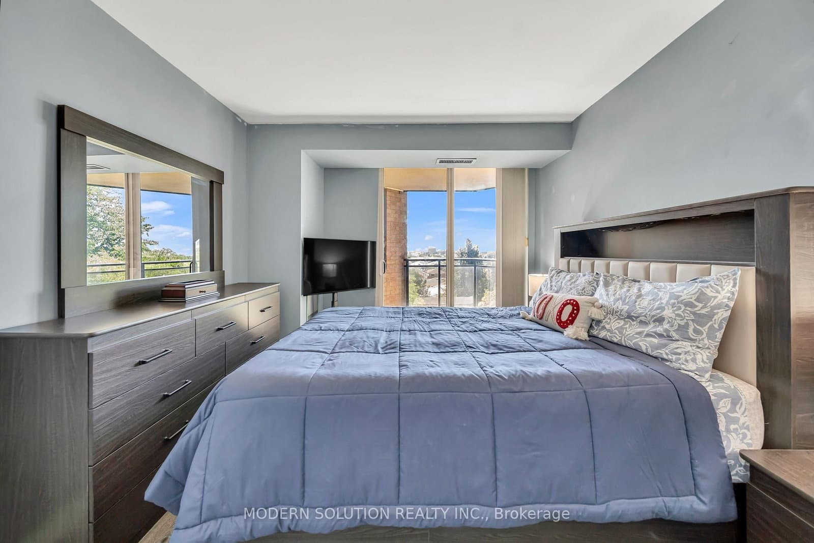 20 Cherrytree Drive, Unit 501 thumbnail 34