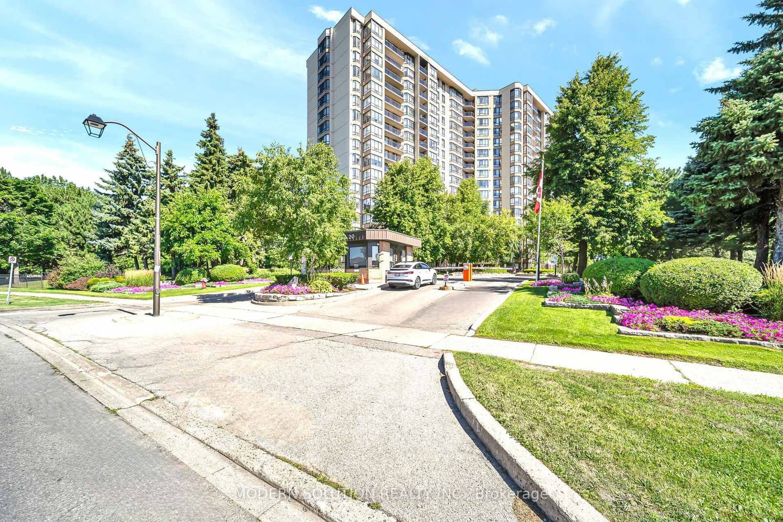 20 Cherrytree Drive, Unit 501 thumbnail 6