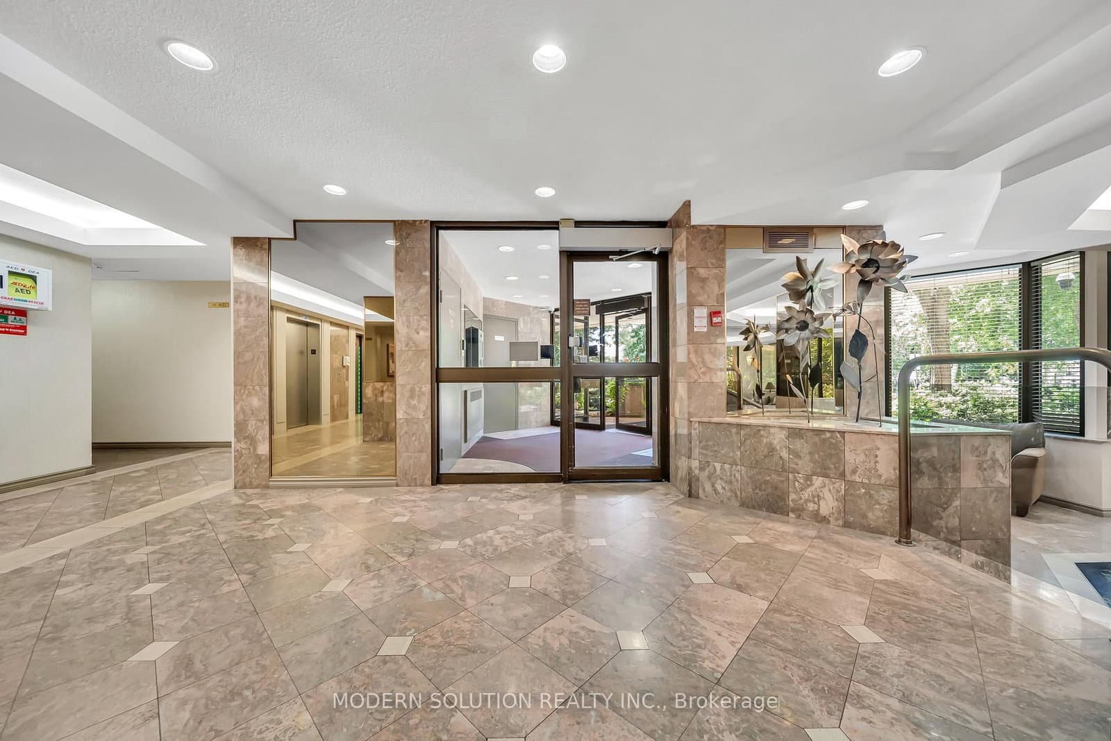 20 Cherrytree Drive, Unit 501 thumbnail 8