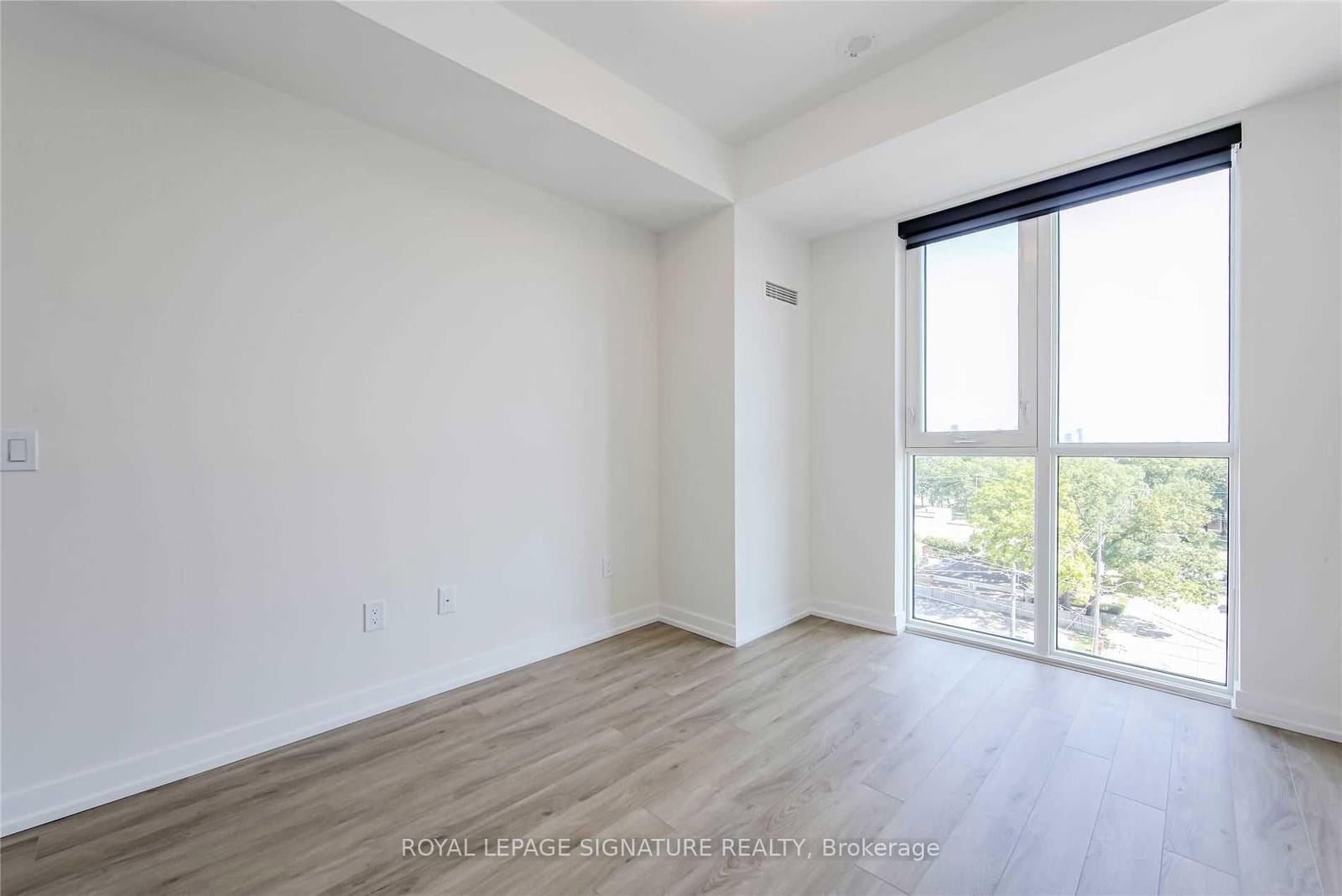 2300 St Clair Avenue W, Unit 706 thumbnail 10