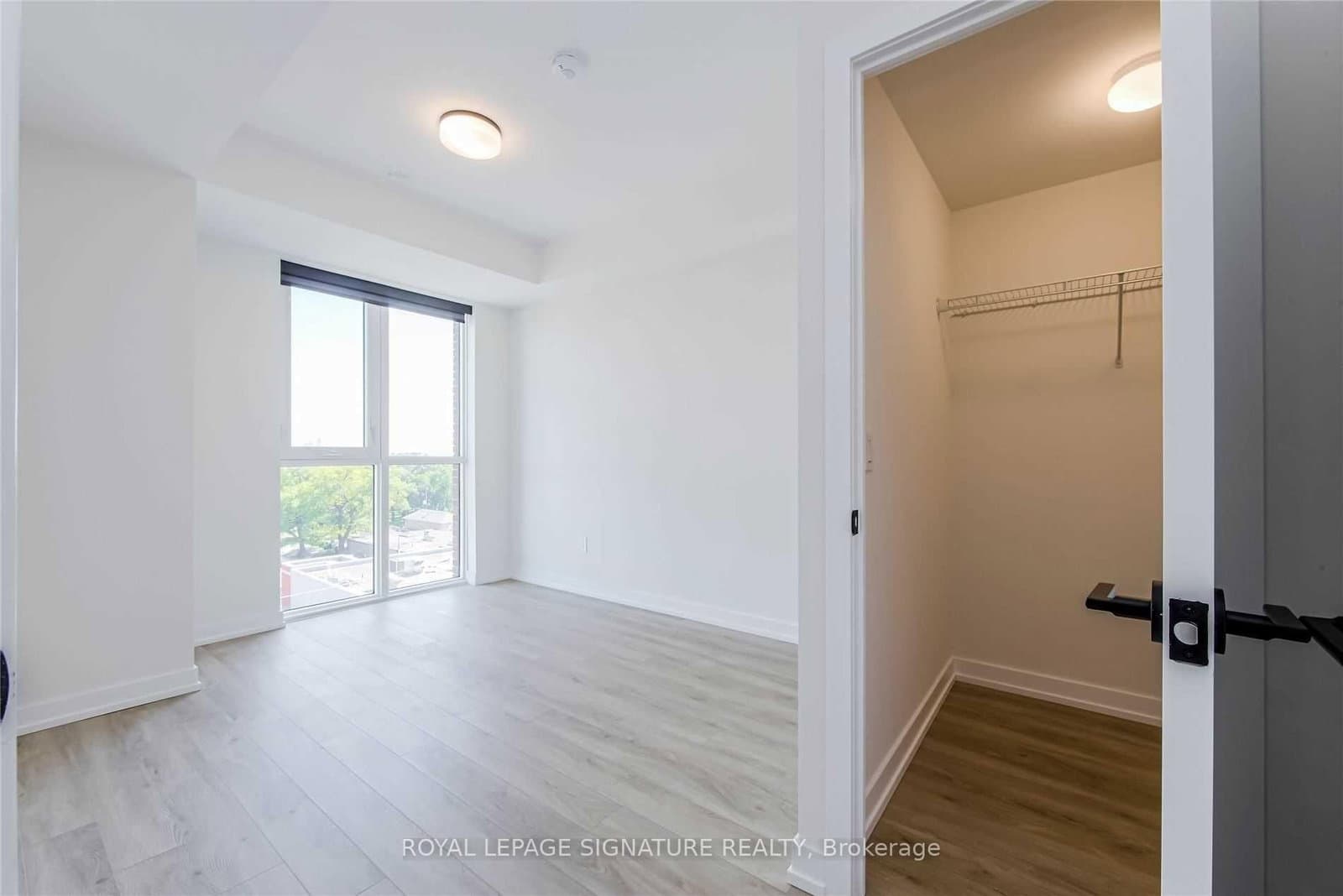 2300 St Clair Avenue W, Unit 706 thumbnail 9