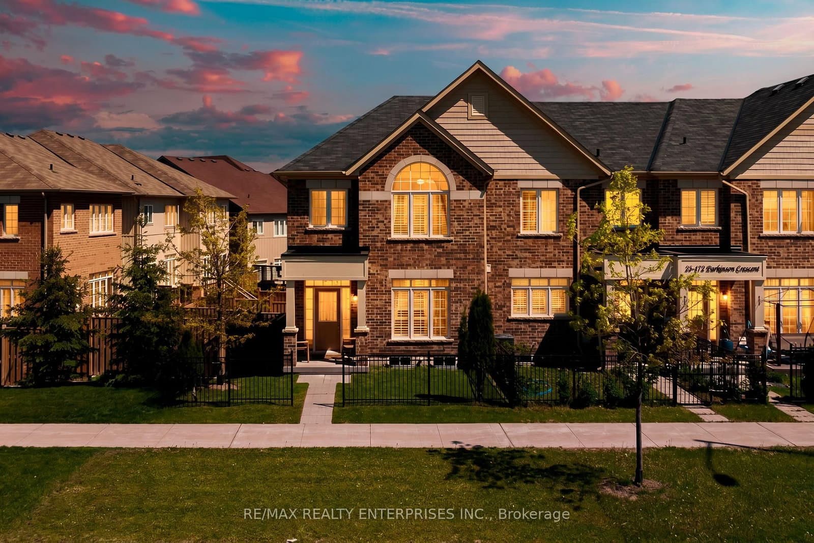 172 Parkinson Crescent, Unit 25