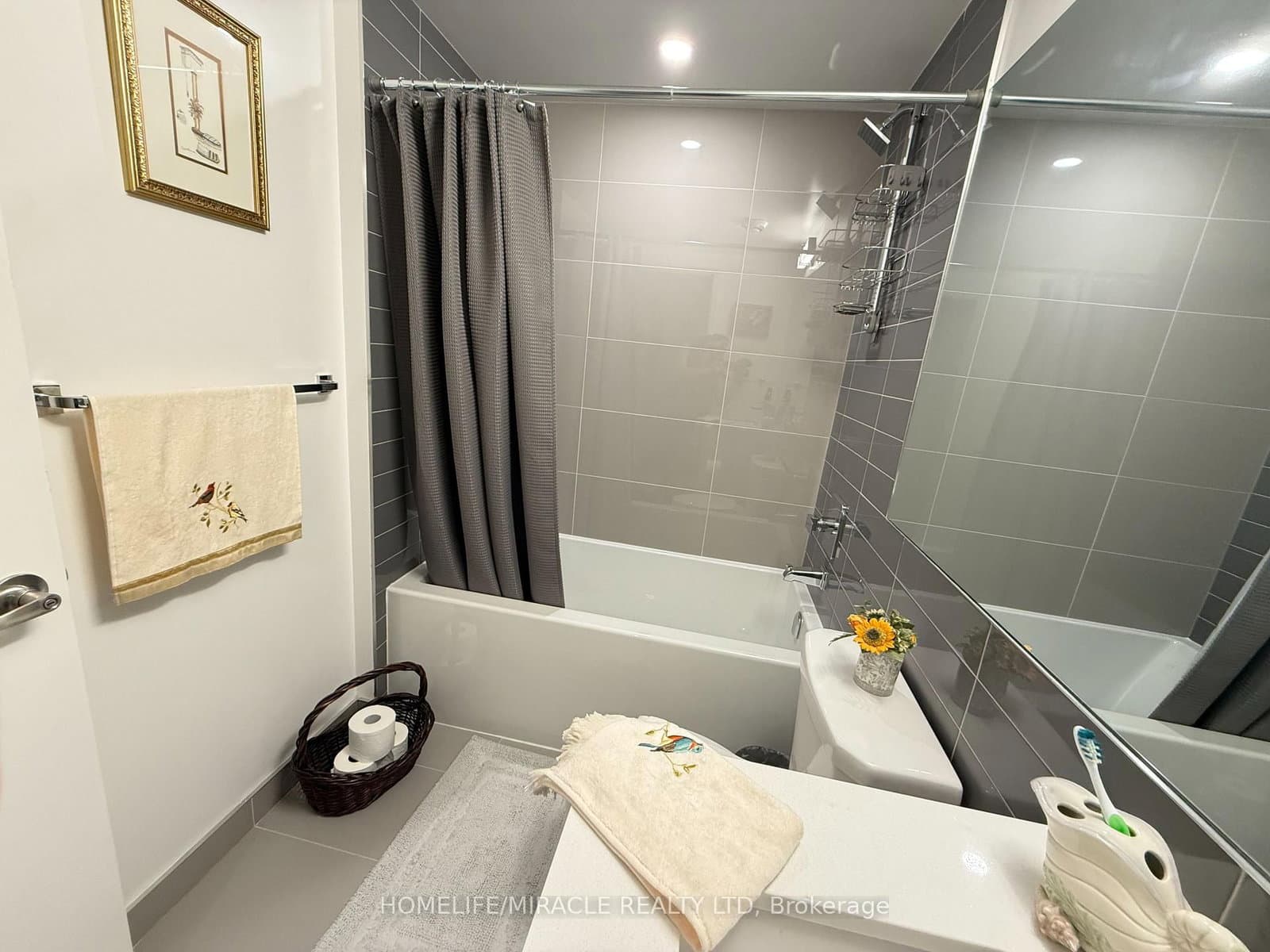 26 Gibbs Road, Unit 543 thumbnail 17