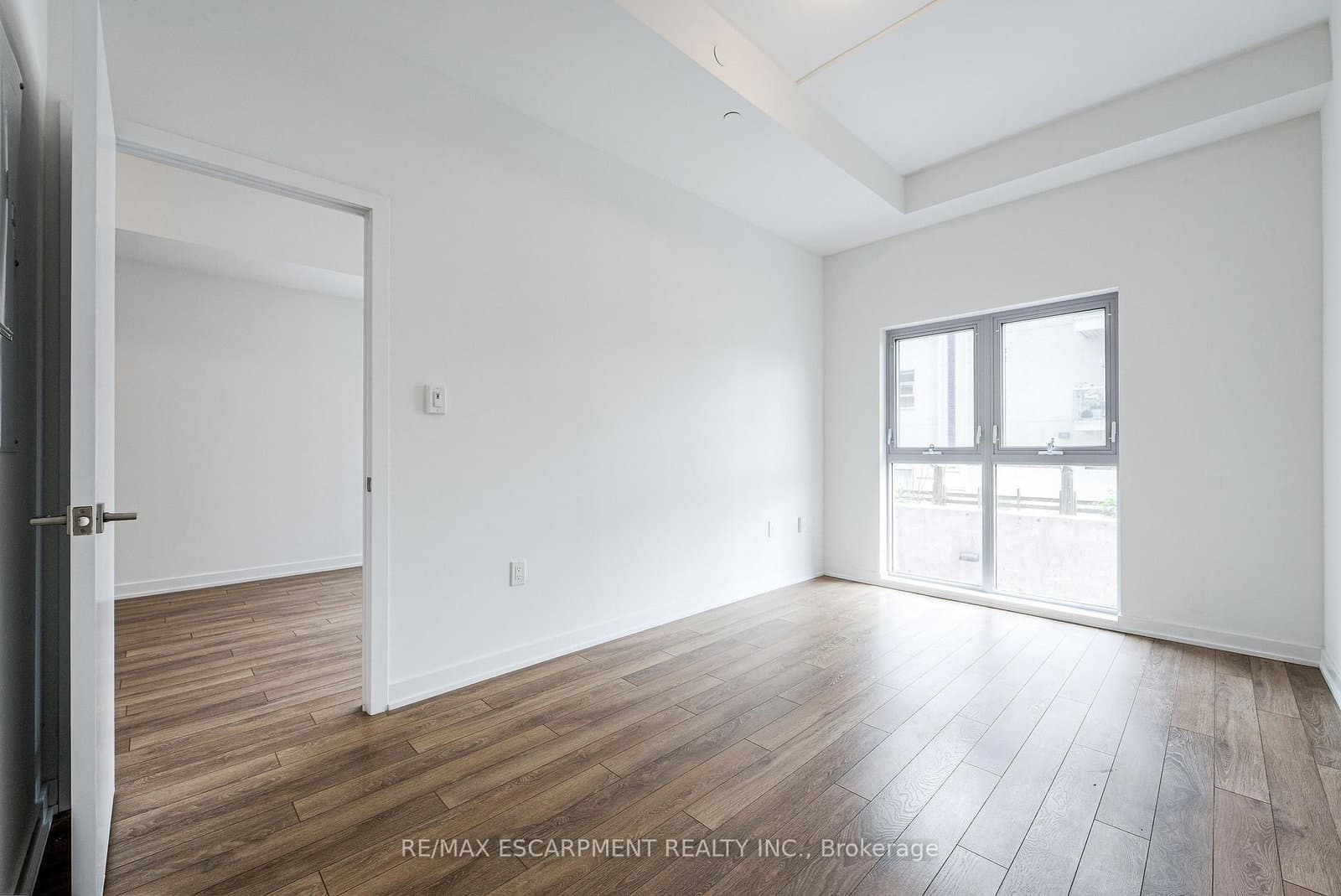 2433 Dufferin Street, Unit 112 thumbnail 18
