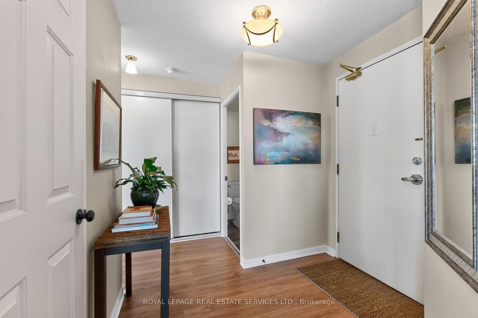 101 Subway Crescent, Unit 1711 thumbnail 2