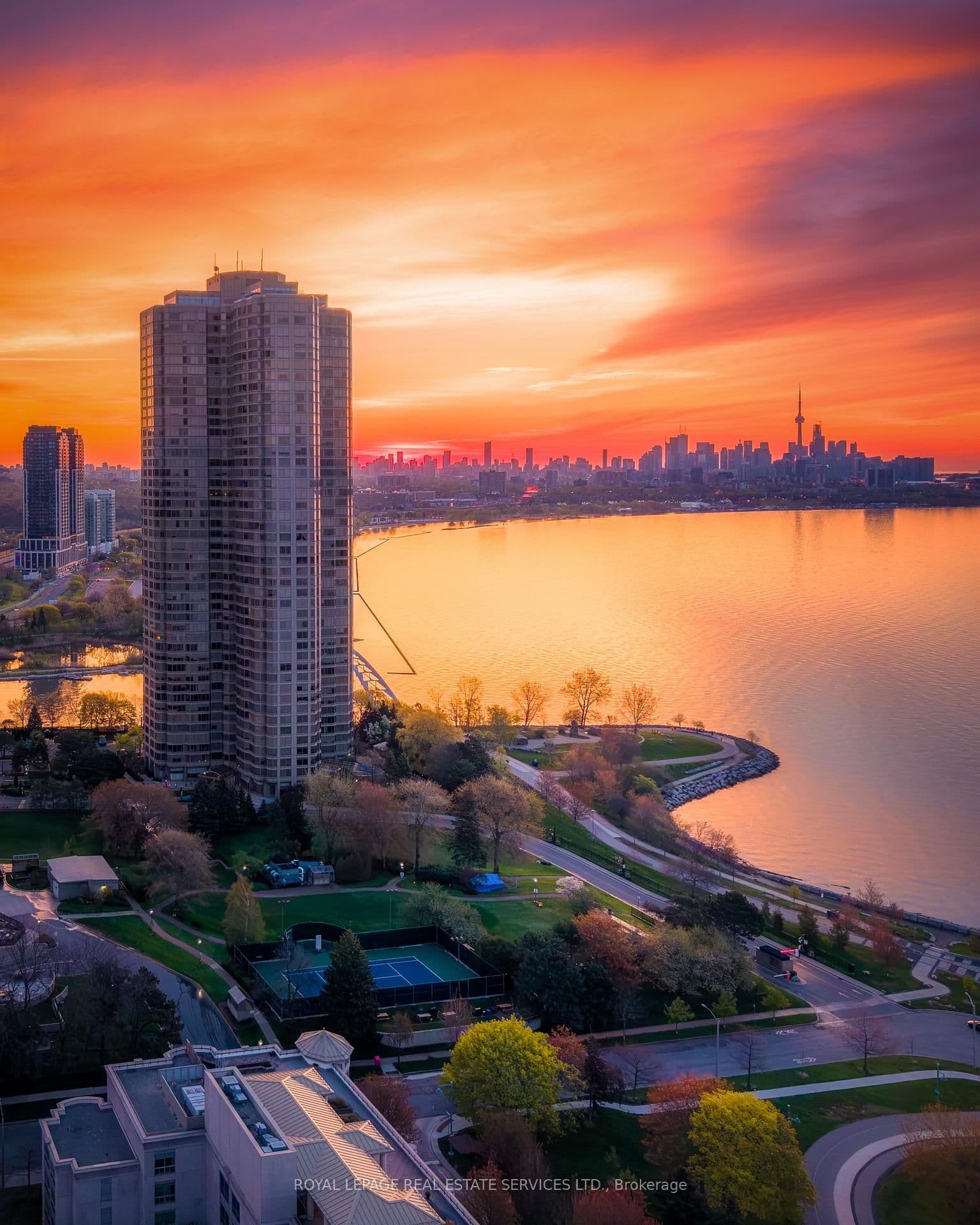 1 Palace Pier Court, Unit 2812 - Image 1