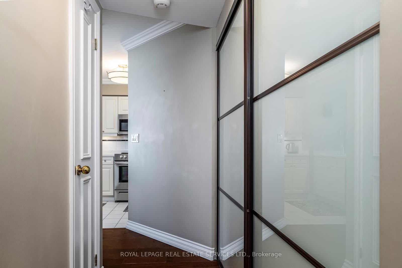 1 Palace Pier Court, Unit 2812 thumbnail 12