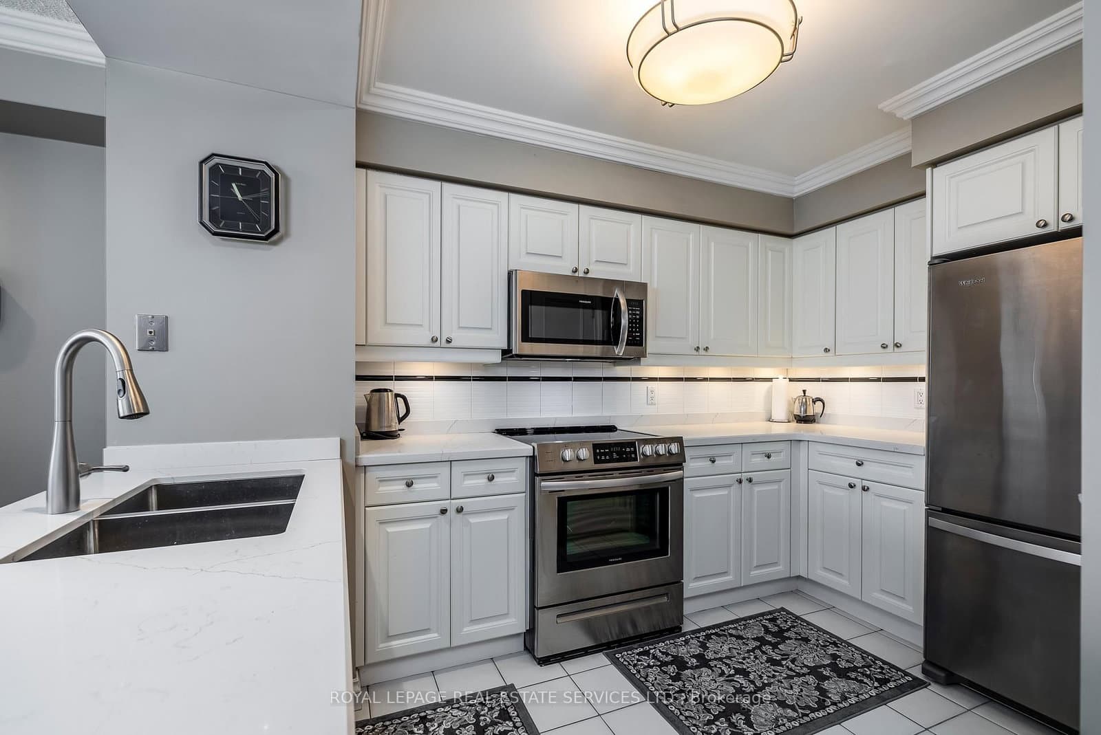 1 Palace Pier Court, Unit 2812 thumbnail 4