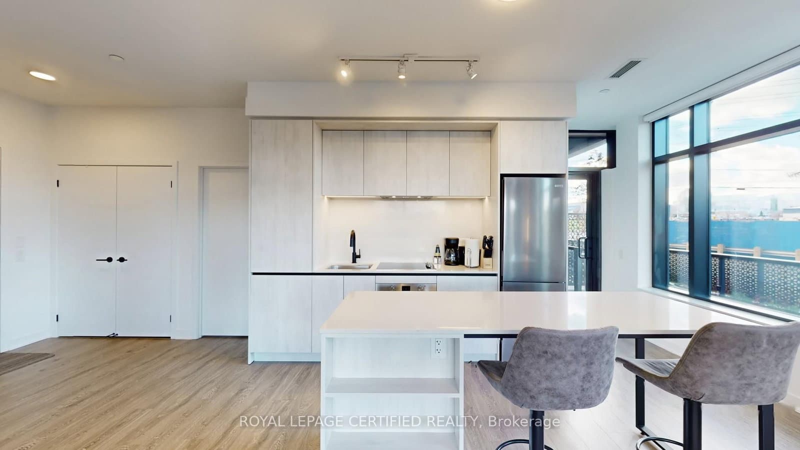 2495 Eglinton Avenue W, Unit 205 thumbnail 13