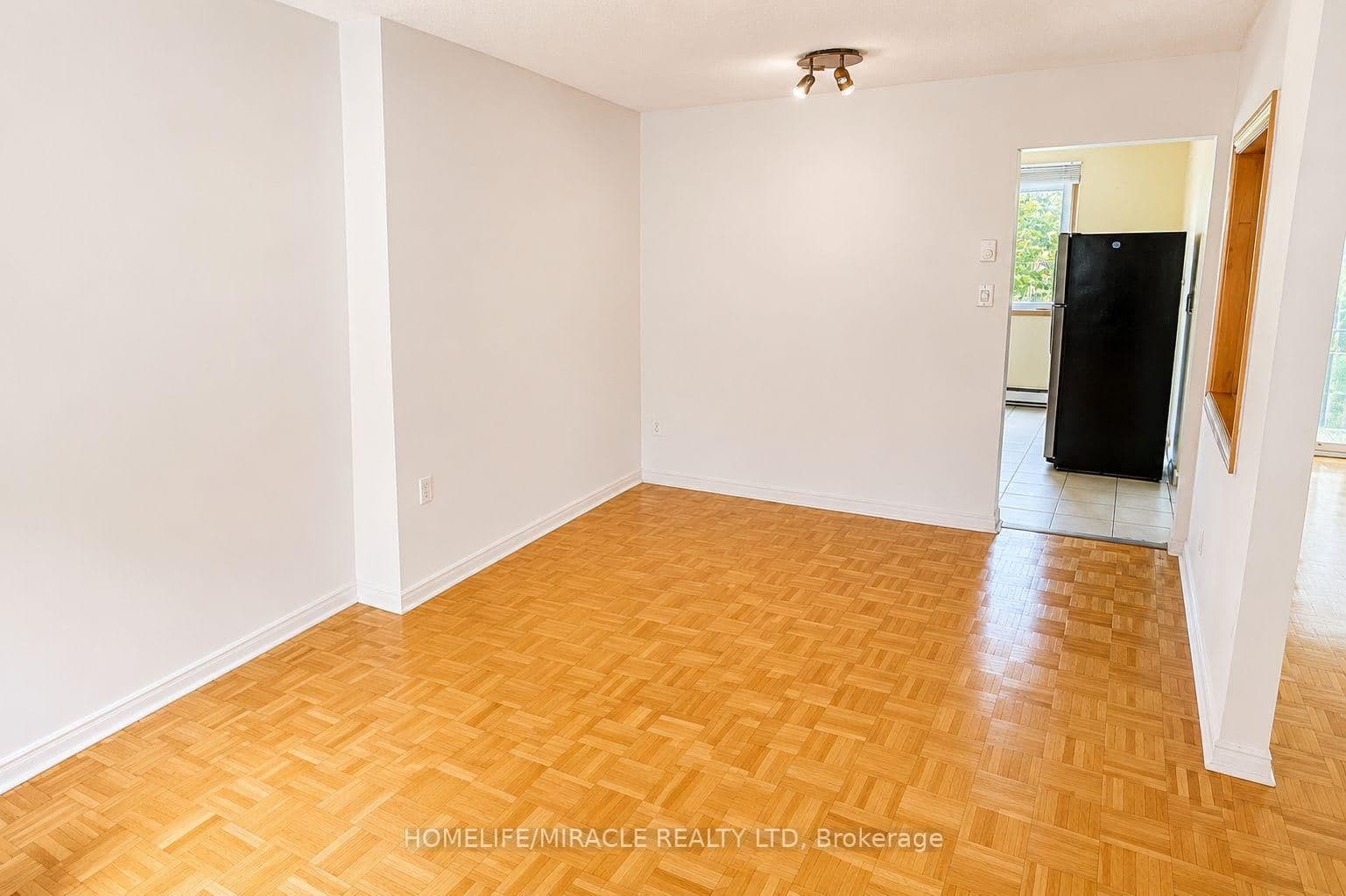 2651 Aquitaine Avenue, Unit 74 thumbnail 7