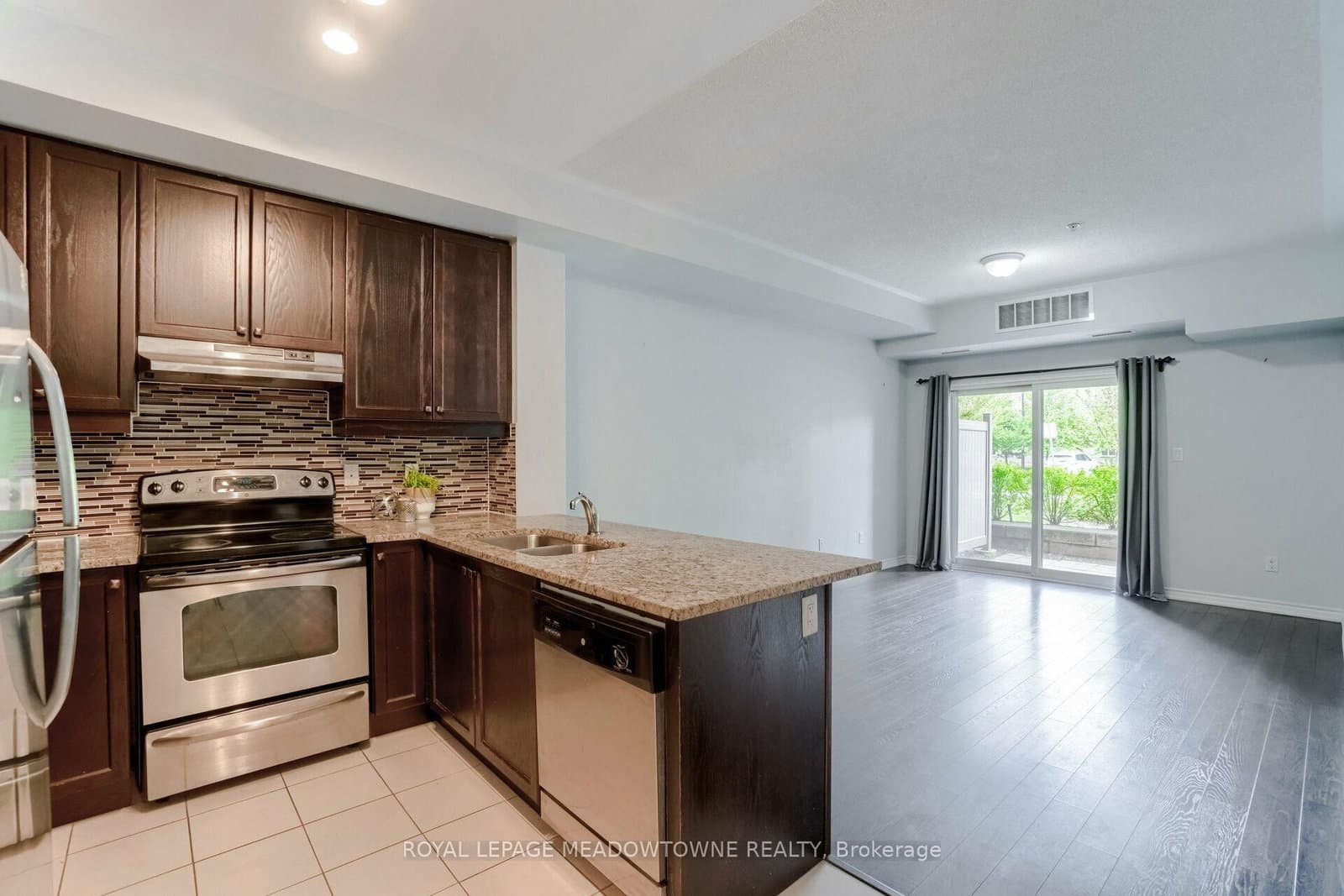 570 Lolita Gardens, Unit 119 thumbnail 10